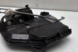 Serrure avant droit SUZUKI SWIFT 3