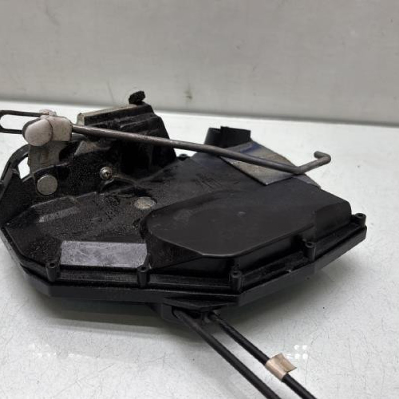 Serrure avant droit SUZUKI SWIFT 3 Photo n°2