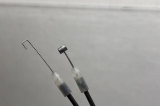 Serrure avant droit SUZUKI SWIFT 3