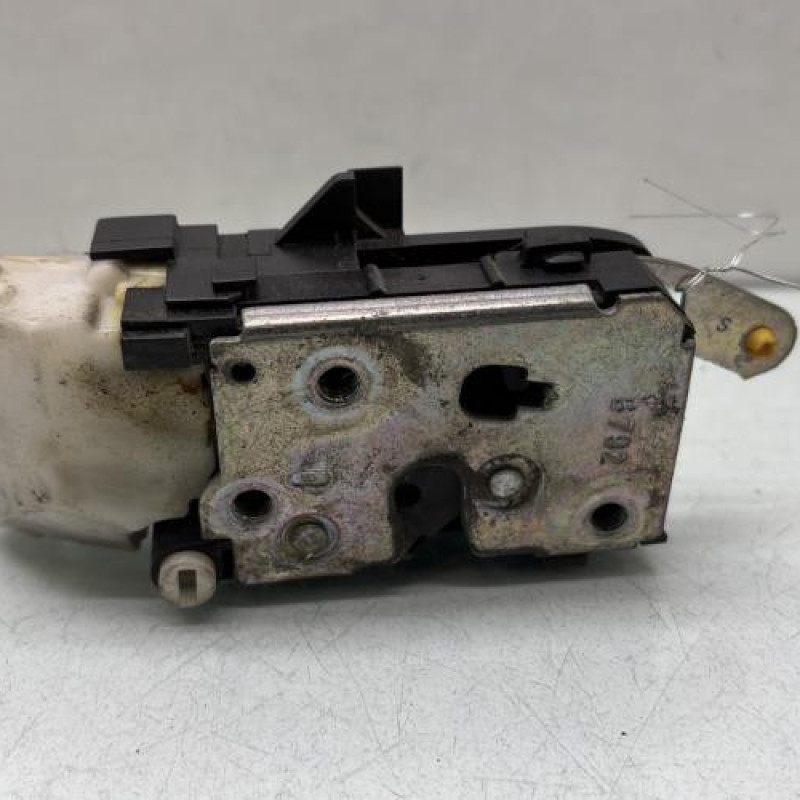 Serrure arriere gauche ALFA ROMEO 147 Photo n°1