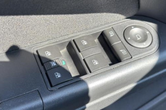 Pretensionneur de ceinture avant gauche OPEL ASTRA H