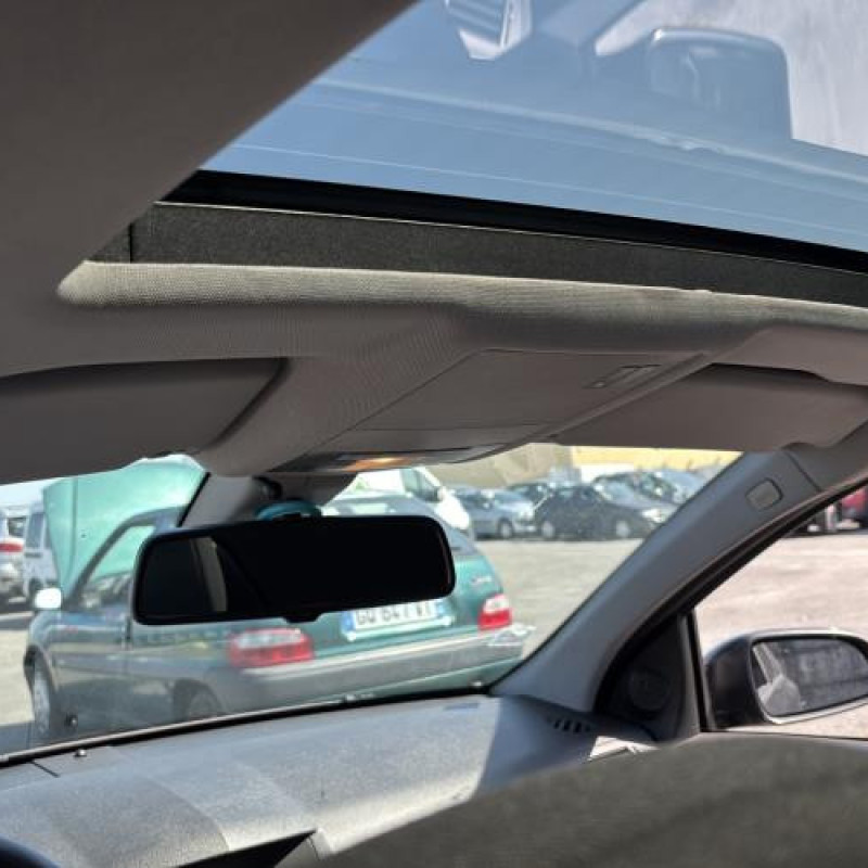 Pretensionneur de ceinture avant gauche OPEL ASTRA H Photo n°17