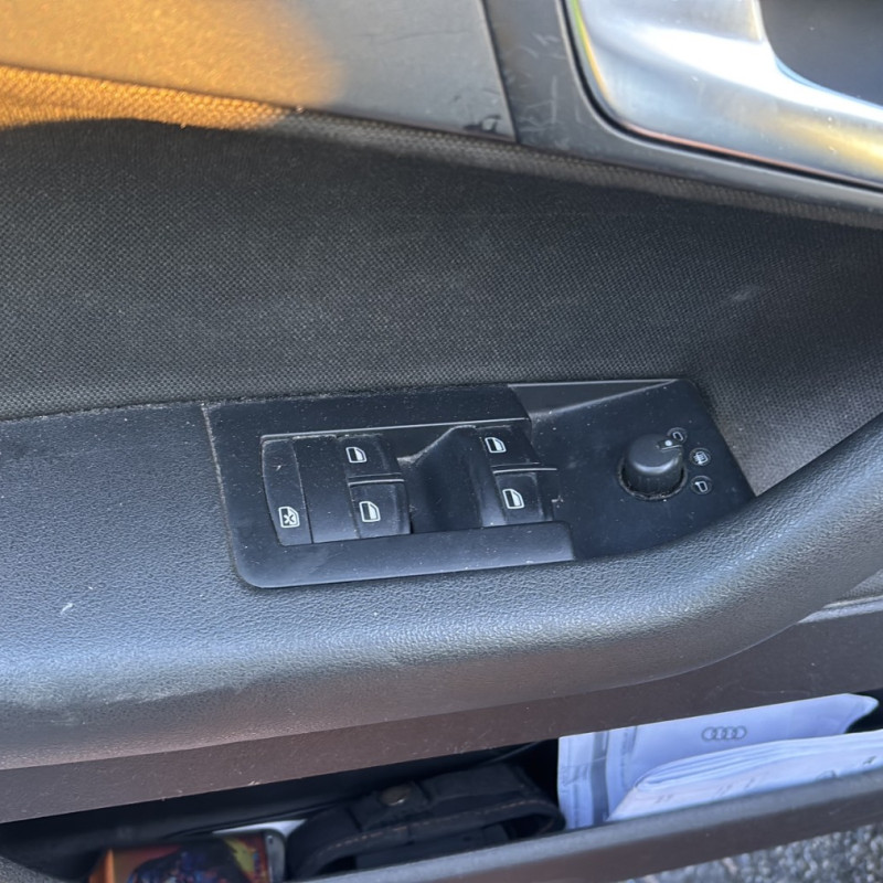 AUDI A3 2 SPORTBACK PHASE 2 1.9 TDI - 8V TURBO Photo n°11