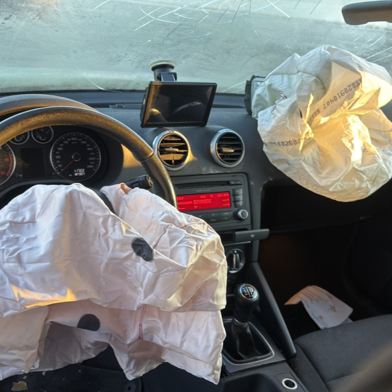 AUDI A3 2 SPORTBACK PHASE 2 1.9 TDI - 8V TURBO Photo n°14