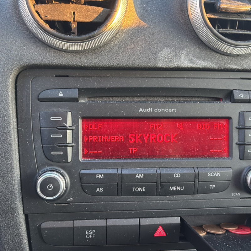 AUDI A3 2 SPORTBACK PHASE 2 1.9 TDI - 8V TURBO Photo n°17