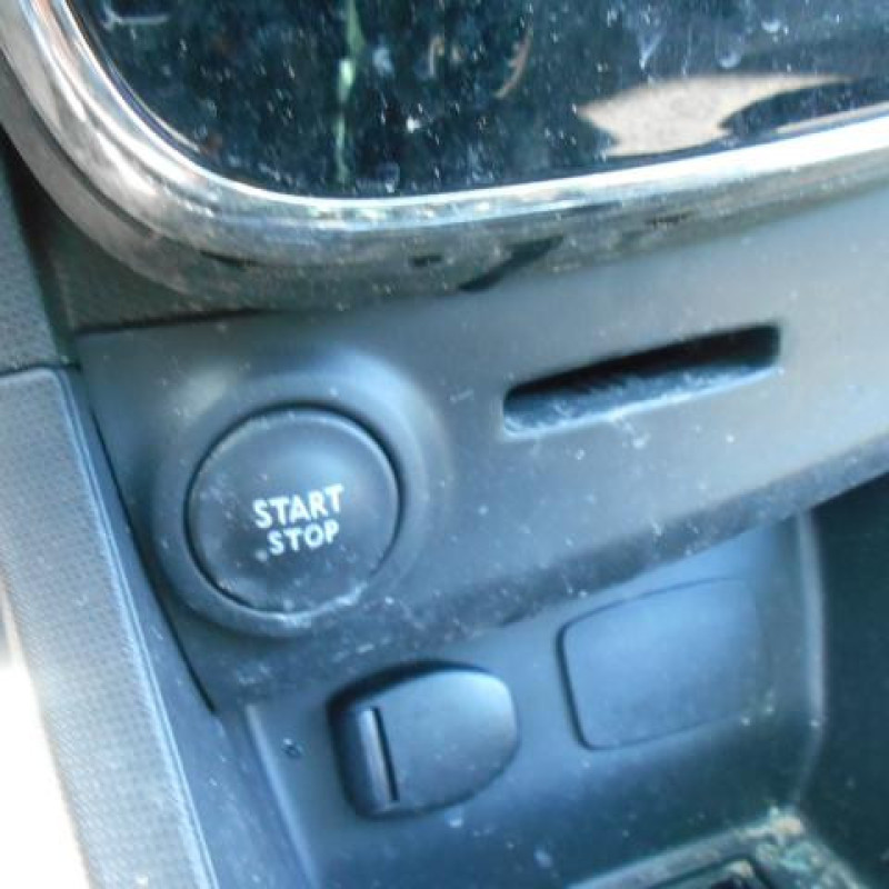 Moteur RENAULT CLIO 4 Photo n°13