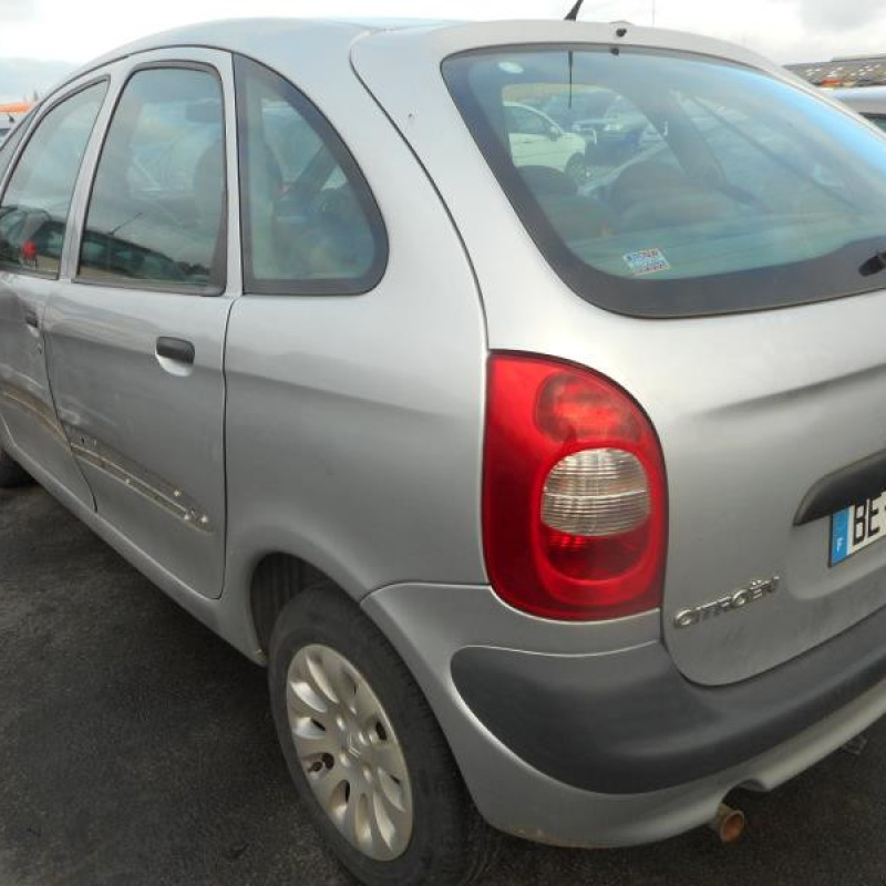 Moteur CITROEN XSARA PICASSO Photo n°4