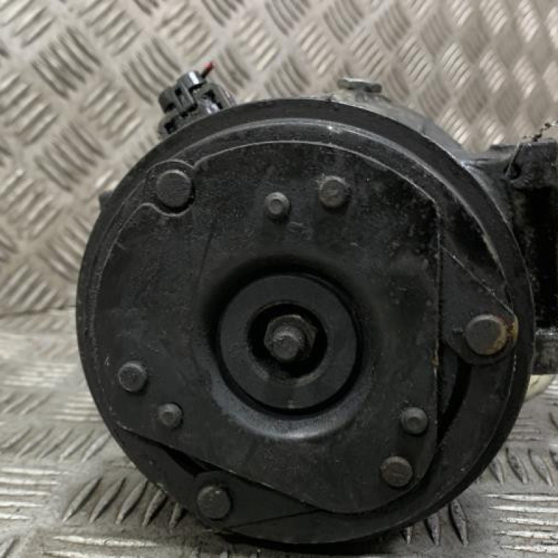 Compresseur clim RENAULT VEL SATIS Photo n°5