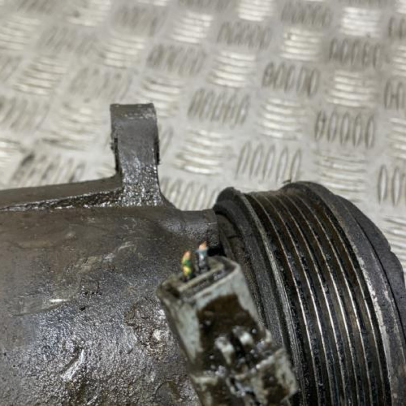 Compresseur clim PEUGEOT 406 Photo n°2