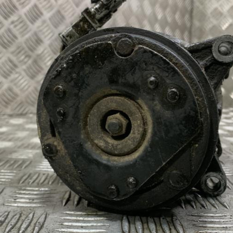 Compresseur clim PEUGEOT 406 Photo n°5