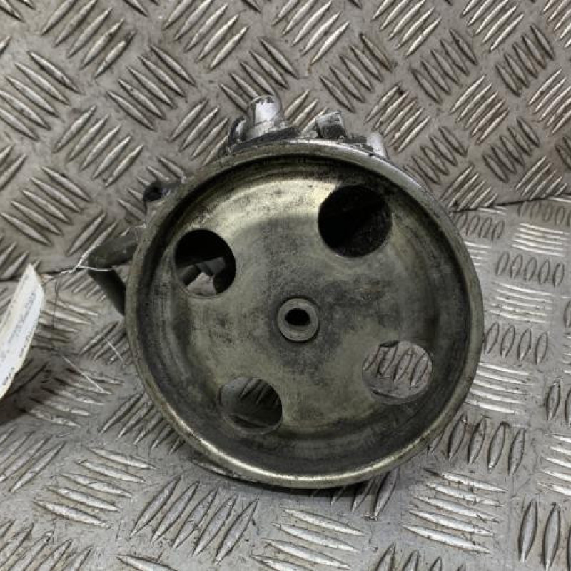 Pompe de direction PEUGEOT 406 Photo n°3