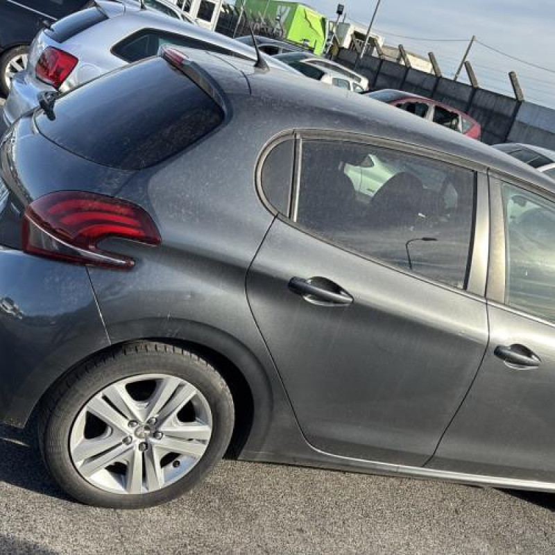 Interrupteur de leve vitre avant droit PEUGEOT 208 1 Photo n°11