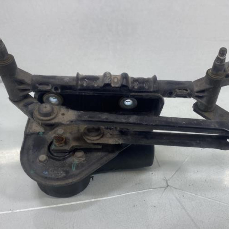 Moteur essuie glace avant VOLKSWAGEN FOX Photo n°1