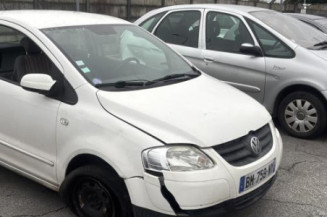Serrure avant gauche VOLKSWAGEN FOX