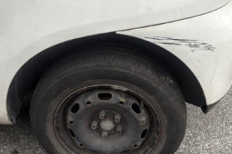 Serrure avant gauche VOLKSWAGEN FOX