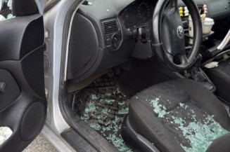 Serrure avant gauche VOLKSWAGEN GOLF 4