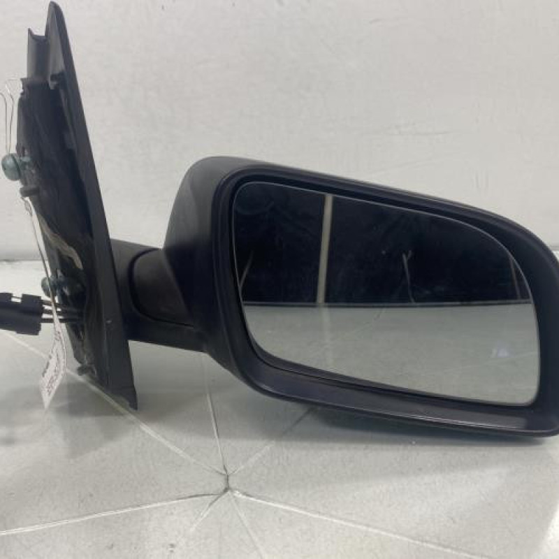 Retroviseur droit VOLKSWAGEN POLO 4 Photo n°1