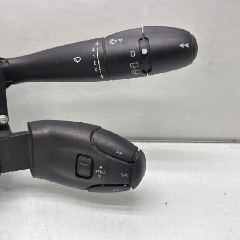 Com (Bloc Contacteur Tournant+Commodo Essuie Glace+Commodo Phare) PEUGEOT 207 Photo n°4