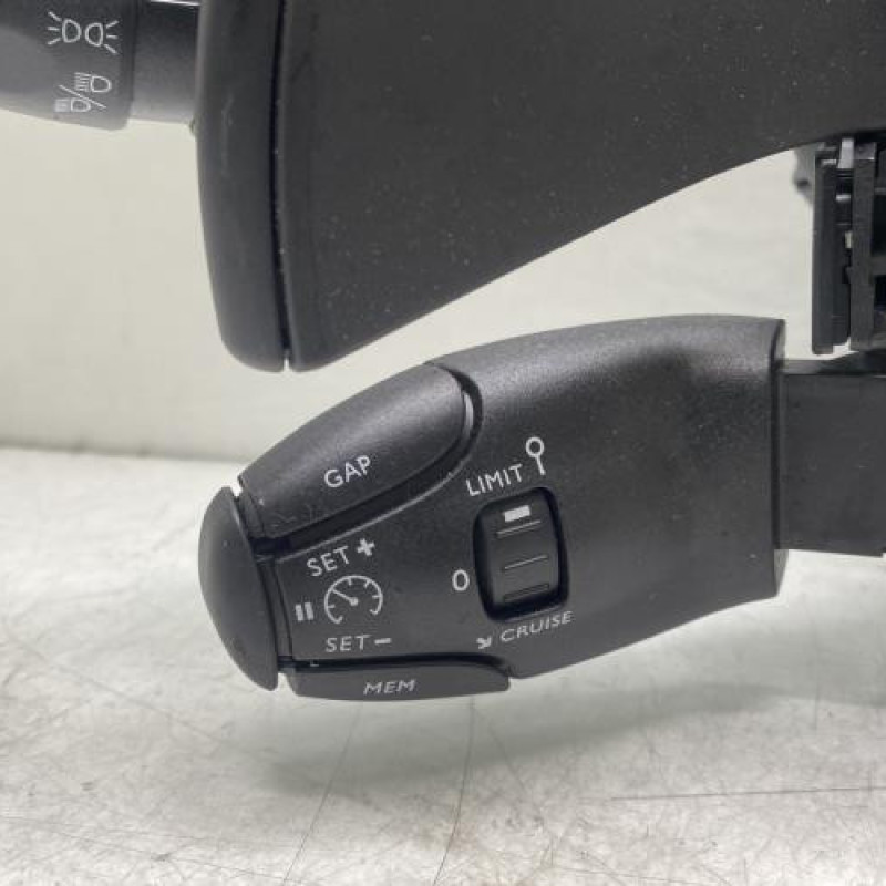 Com (Bloc Contacteur Tournant+Commodo Essuie Glace+Commodo Phare) CITROEN C5 AIRCROSS Photo n°2