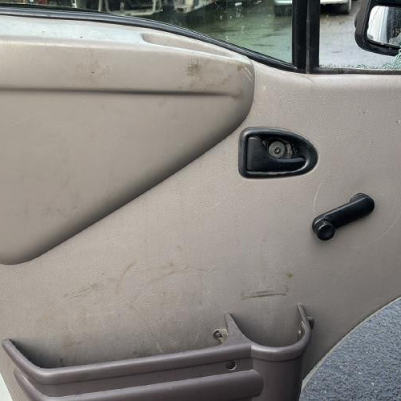 Calandre RENAULT MASTER 2 Photo n°14