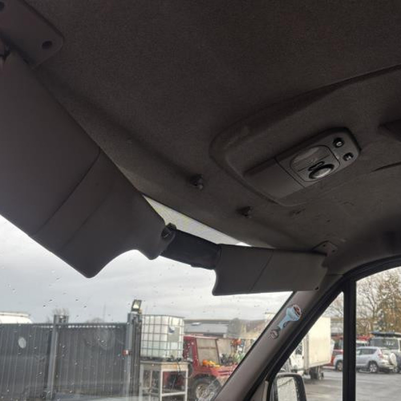 Calandre RENAULT MASTER 2 Photo n°17