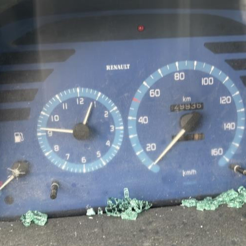 Calandre RENAULT MASTER 2 Photo n°20