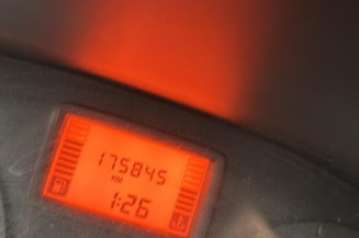 Amortisseur avant droit DACIA LOGAN 1