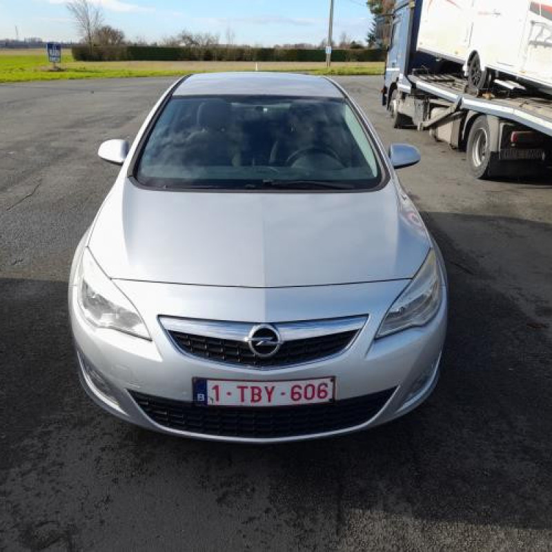 Anti brouillard droit (feux) OPEL ASTRA J Photo n°9