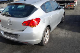 Custode avant droit OPEL ASTRA J