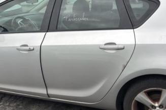 Crochet de remorquage OPEL ASTRA J