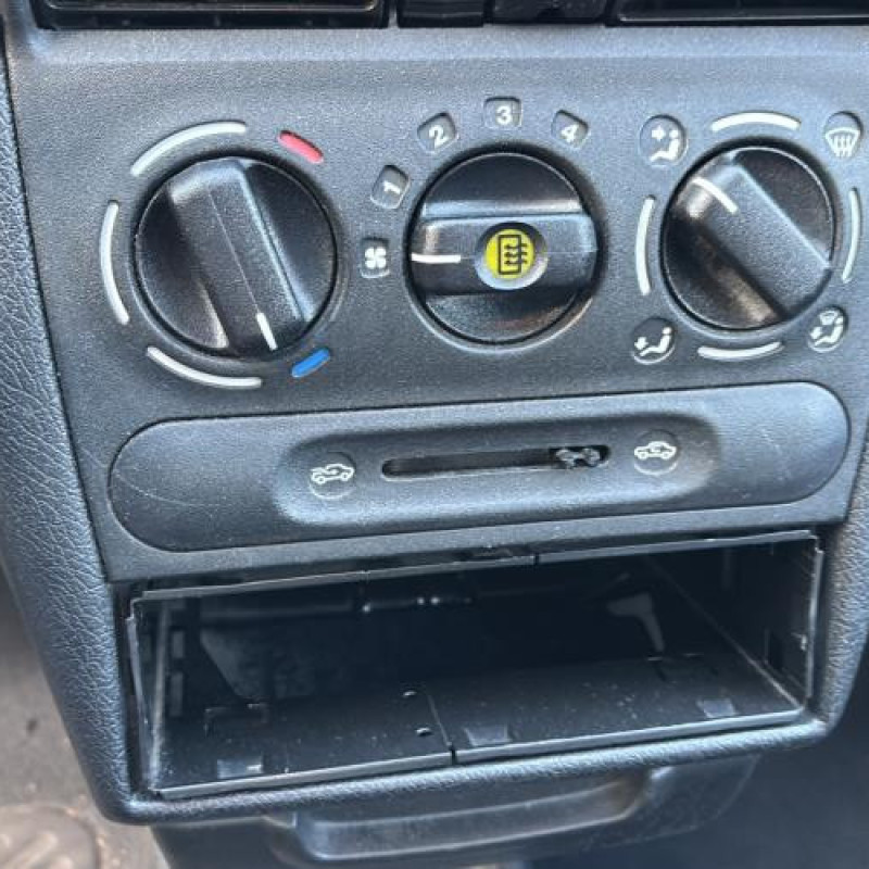 Capot OPEL CORSA B Photo n°15