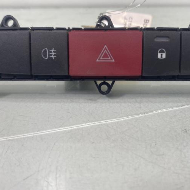 Bouton de warning CITROEN JUMPER 3 Photo n°1