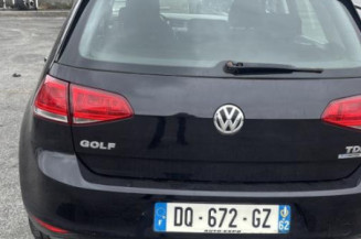 Attache ceinture avant droit VOLKSWAGEN GOLF 7