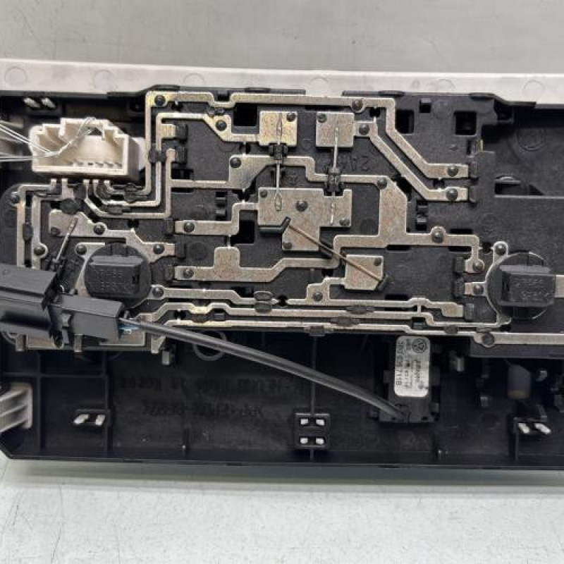 Eclairage de plafonnier VOLKSWAGEN GOLF 7 Photo n°3