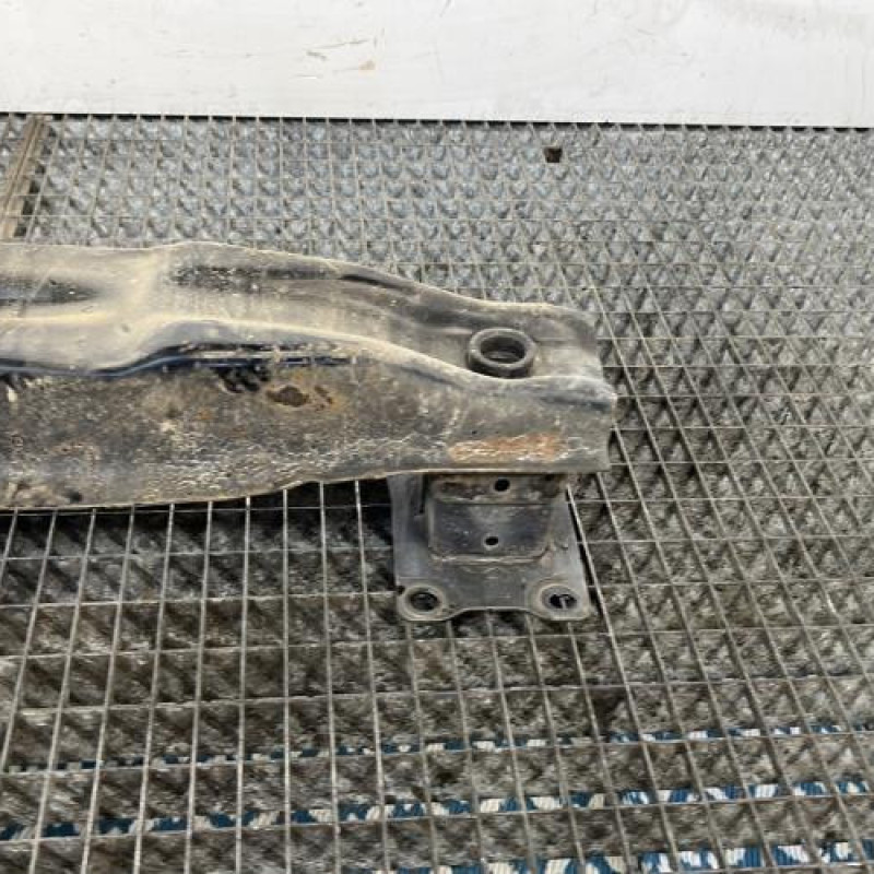 Renfort pare choc arriere (traverse) VOLKSWAGEN GOLF 7 Photo n°3