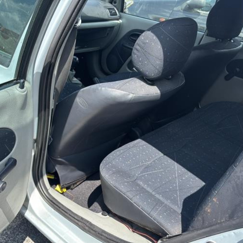 Cremaillere assistee RENAULT CLIO 2 Photo n°19