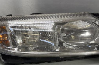 Optique avant principal droit (feux)(phare) RENAULT LAGUNA 2 Photo n°1