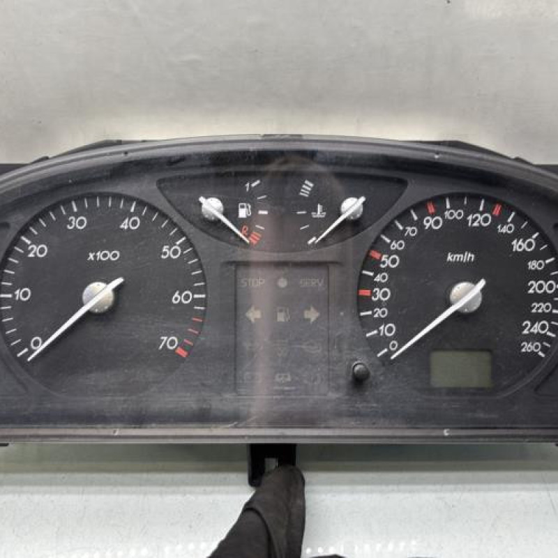 Compteur RENAULT LAGUNA 2 Photo n°1