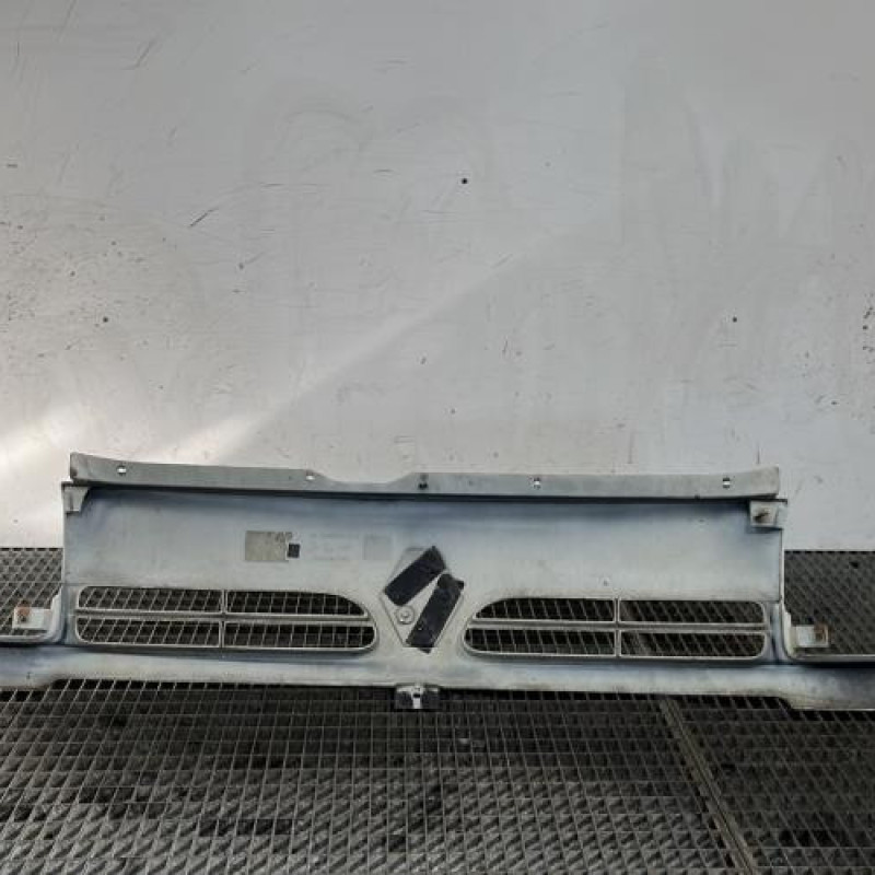 Calandre RENAULT MASTER 2 Photo n°4