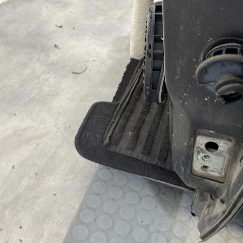 Porte avant gauche PEUGEOT 207 Photo n°5