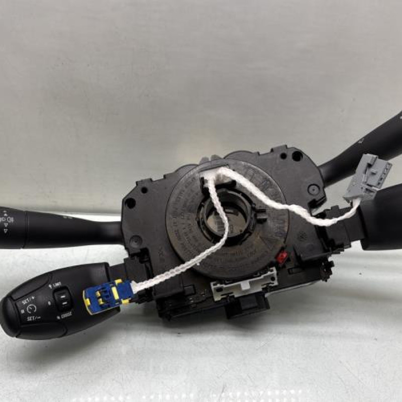 Com (Bloc Contacteur Tournant+Commodo Essuie Glace+Commodo Phare) PEUGEOT 308 1 SW Photo n°1