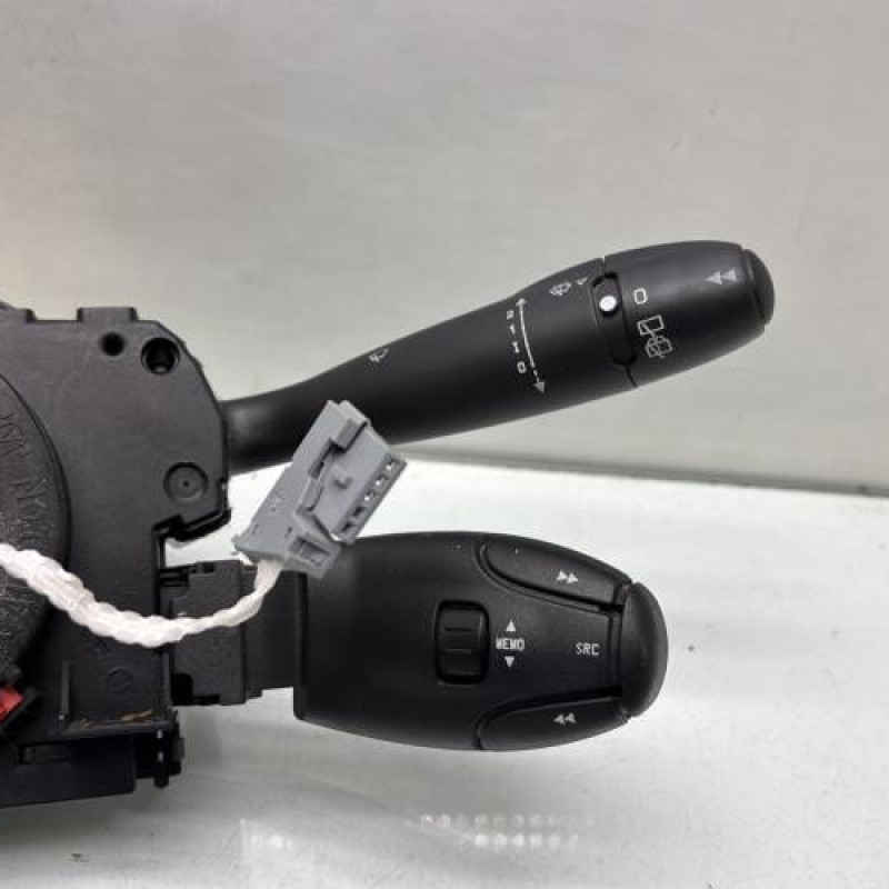 Com (Bloc Contacteur Tournant+Commodo Essuie Glace+Commodo Phare) PEUGEOT 308 1 SW Photo n°3