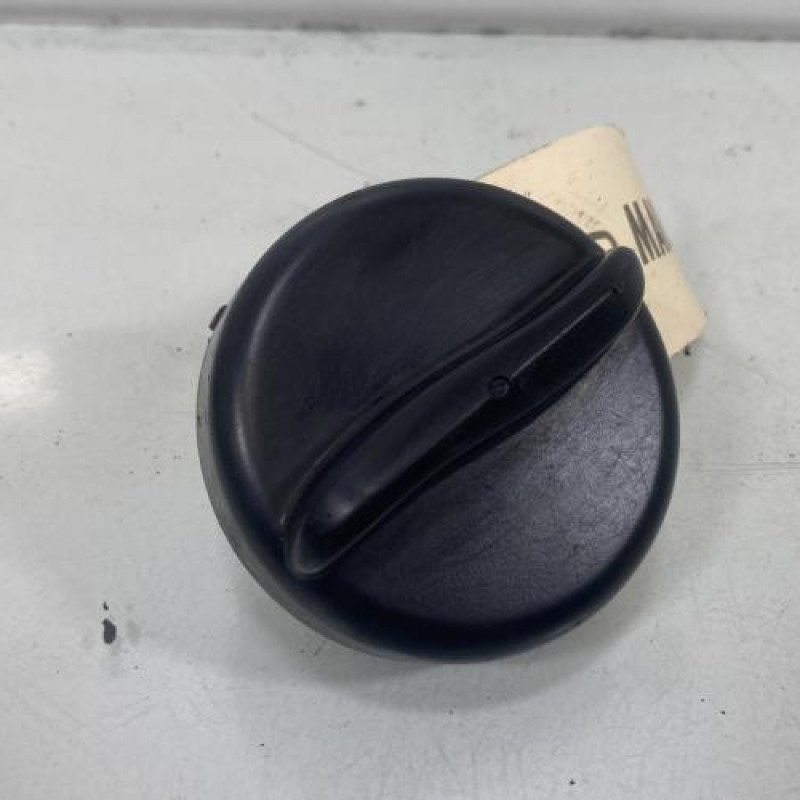 Bouchon de carburant PEUGEOT 607 Photo n°1