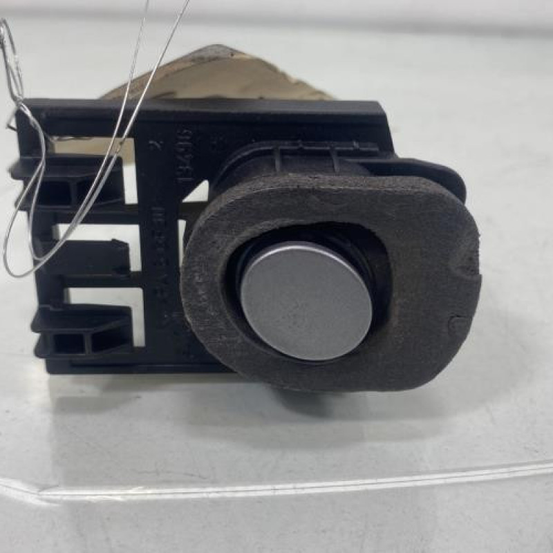 Bouton de coffre PEUGEOT 607 Photo n°1