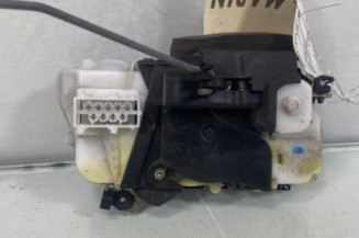 Serrure avant droit PEUGEOT 607