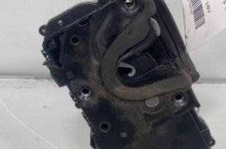 Serrure avant droit PEUGEOT 607