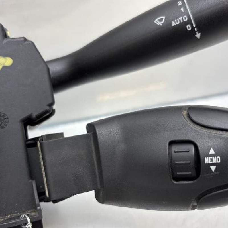 Com (Bloc Contacteur Tournant+Commodo Essuie Glace+Commodo Phare) PEUGEOT 807 Photo n°6