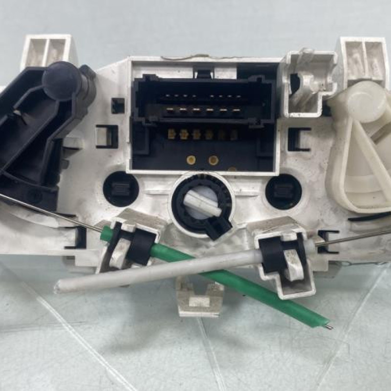 Commande chauffage PEUGEOT 1007 Photo n°2