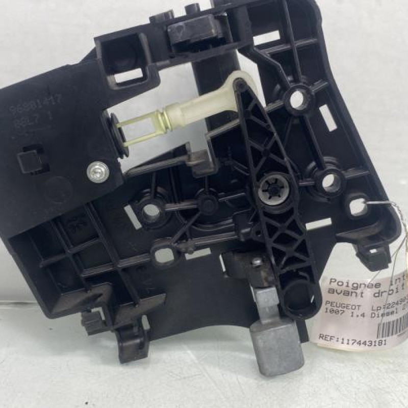 Poignee interieur avant droit PEUGEOT 1007 Photo n°2