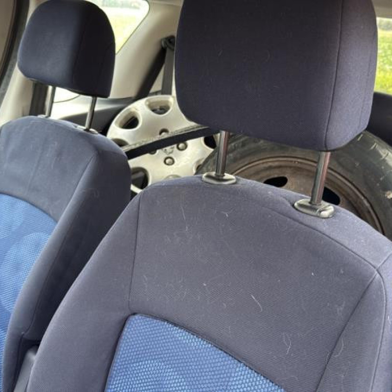 Poignee interieur avant droit PEUGEOT 1007 Photo n°16